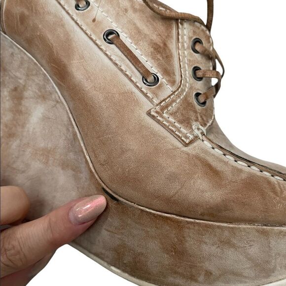 Joe’s Jeans Vintage Style Distressed Wedges - Picture 10 of 11